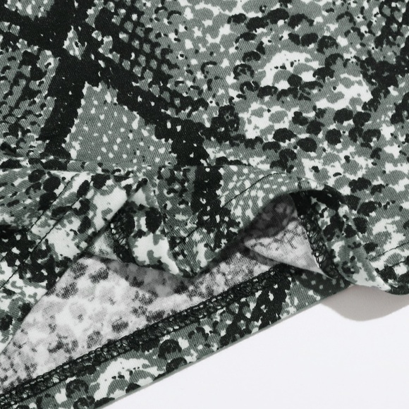 One Shoulder Snakeskin Print Crop Top - Picture 2 of 6